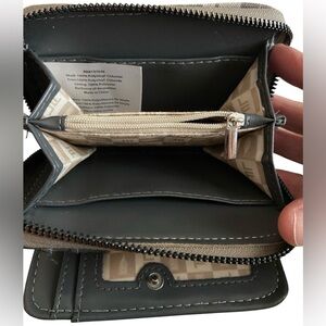 LONDON FOG Wallet